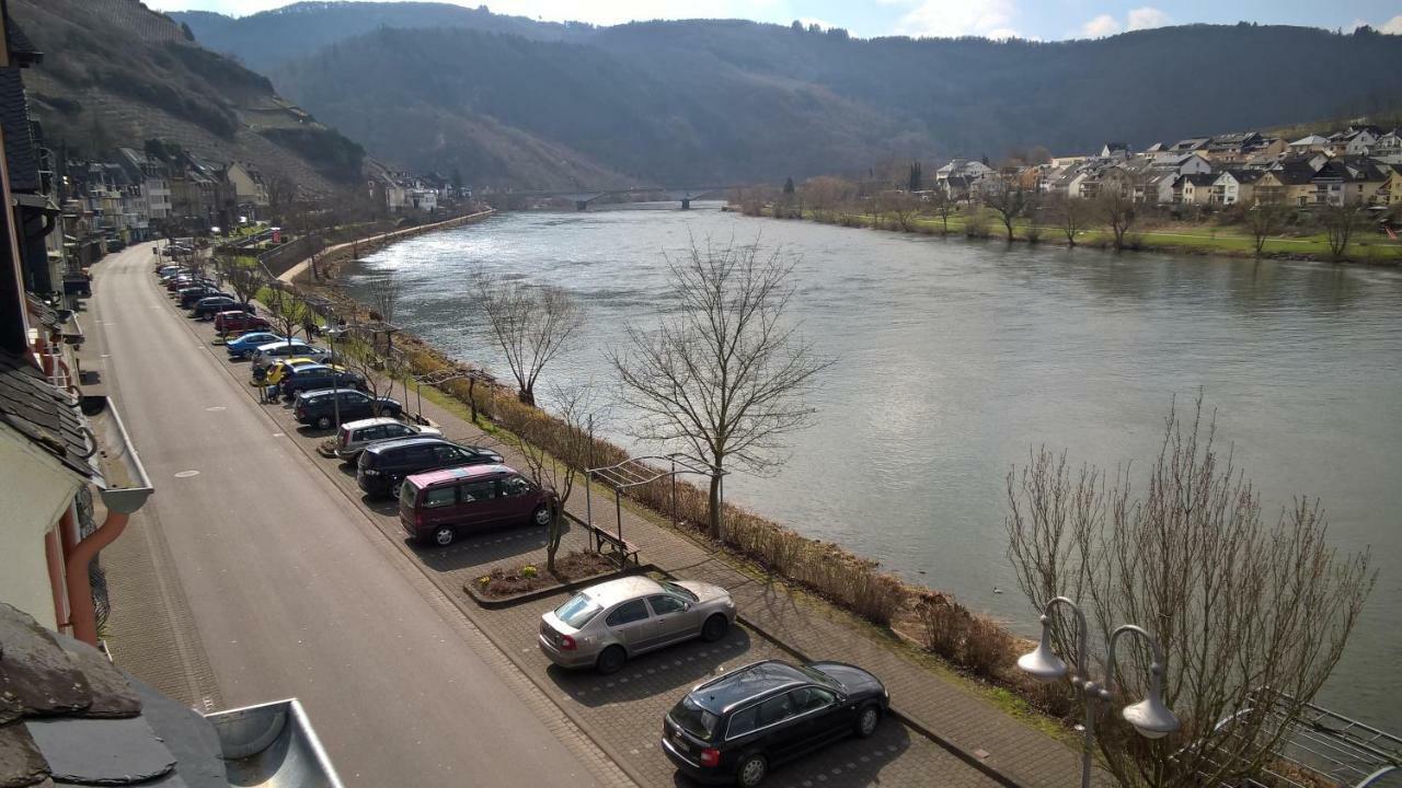 Mosel Ausblick Daire Zell an der Mosel Dış mekan fotoğraf